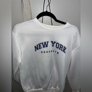 SHEIN crewneck! Size small!